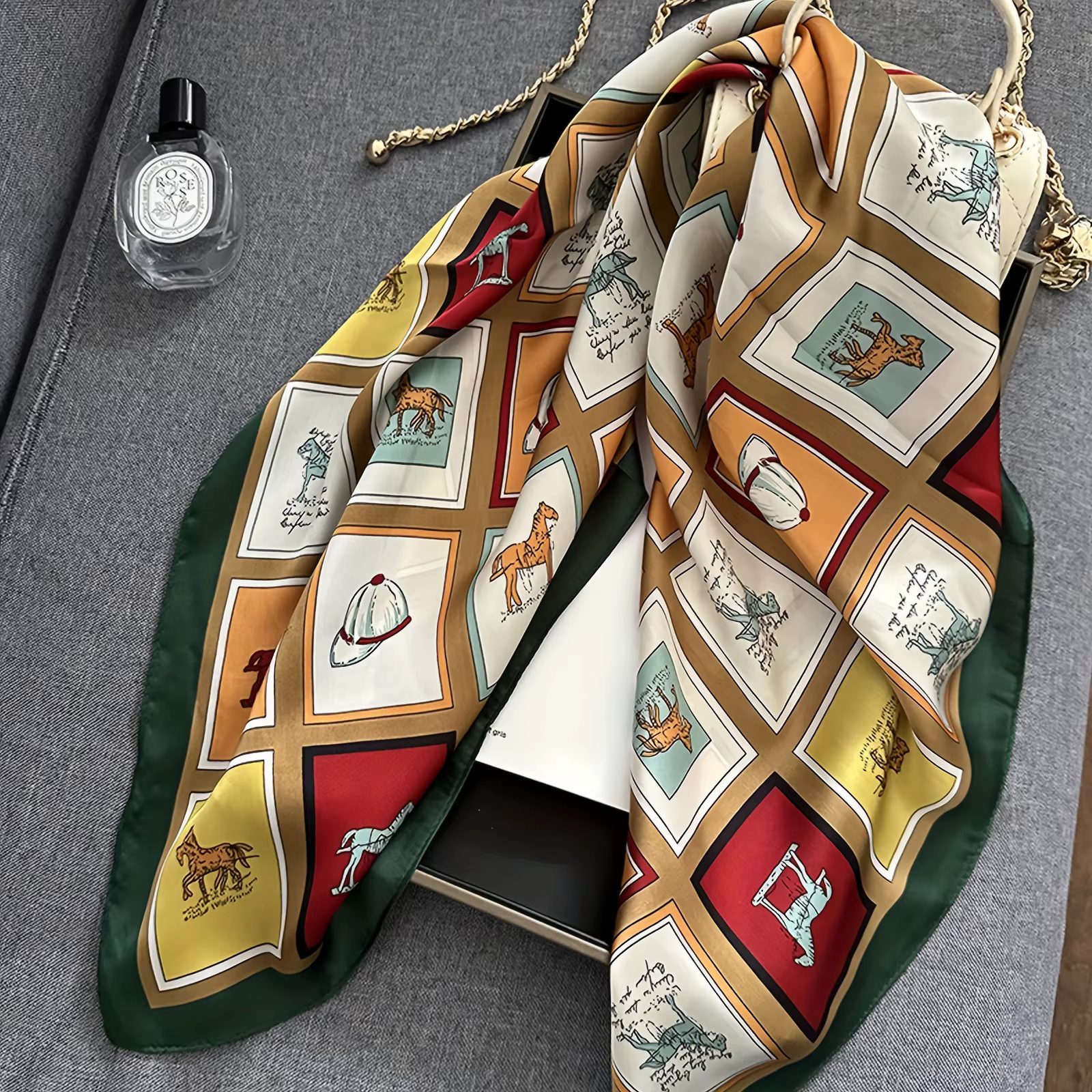 Foulard carré imprimé cheval à grille de 27.55 pouces