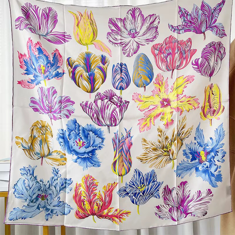 Foulard en soie 90 Floral pour femmes