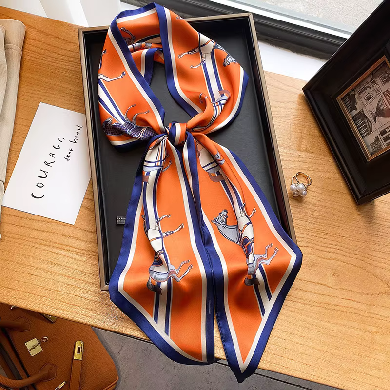 Foulard élégant imprimé cheval