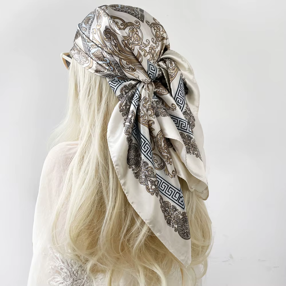 Nouveau Foulard Carré en Soie Imprimé Floral Style Bohème de Luxe Unisexe