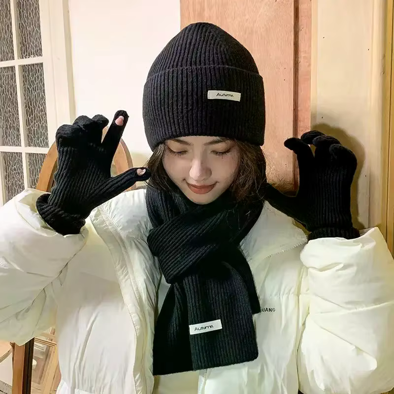 Écharpe tricotée d'hiver pour femme