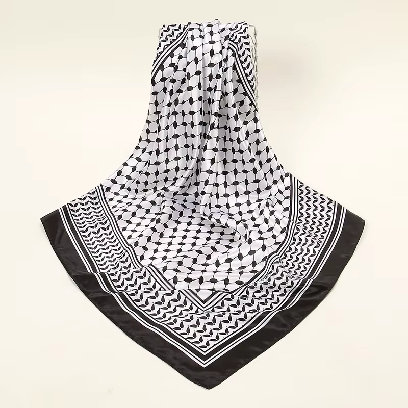 Foulard Carré en Satin Imprimé Arabe pour Femme Musulmane