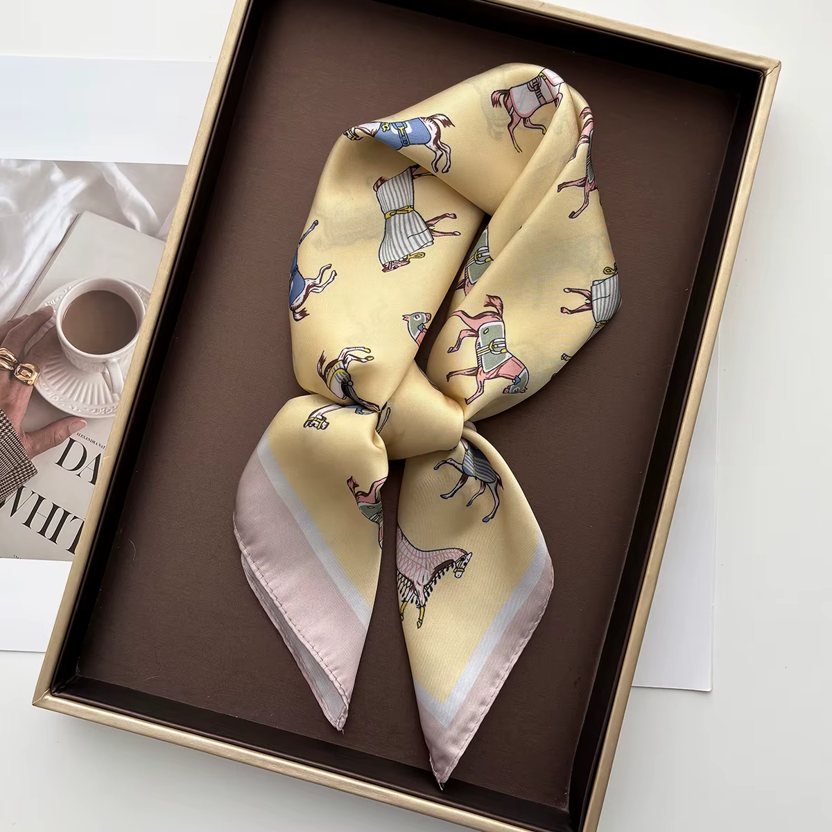 Foulard carré d'été pour femme en satin imitation soie
