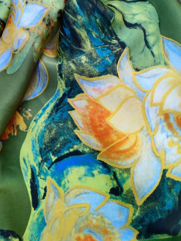 Élégant foulard en soie pour femme
