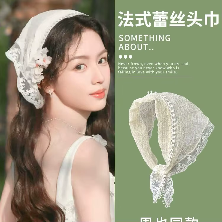 Foulard Triangle en dentelle pour femmes