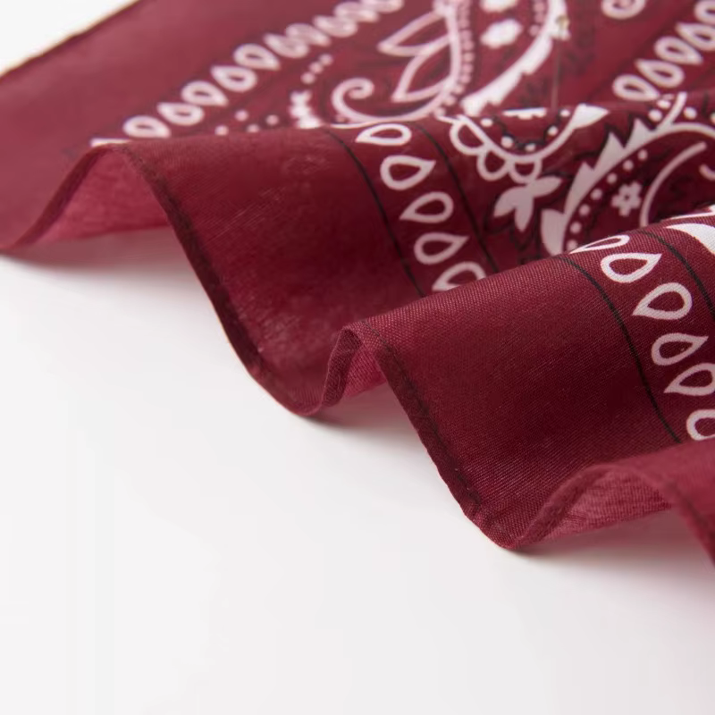 Foulard carré vintage imprimé cachemire