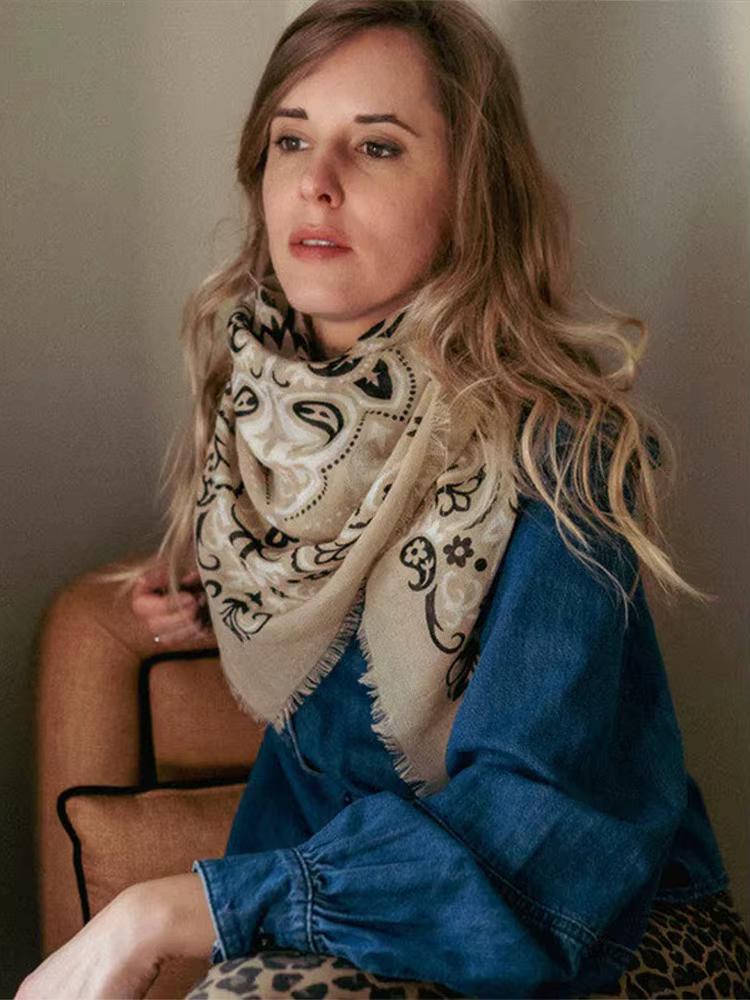 Écharpe vintage à motifs floraux et cachemire pour femme