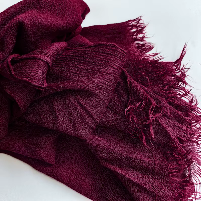 Offre d'usine : Grand foulard uni en coton doux et viscose