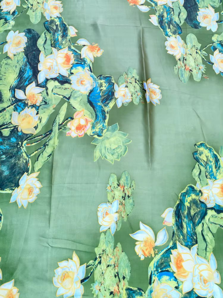 Élégant foulard en soie pour femme