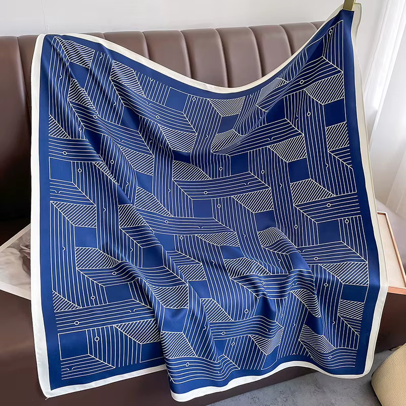 Foulard Carré de Marque de Luxe pour Femme