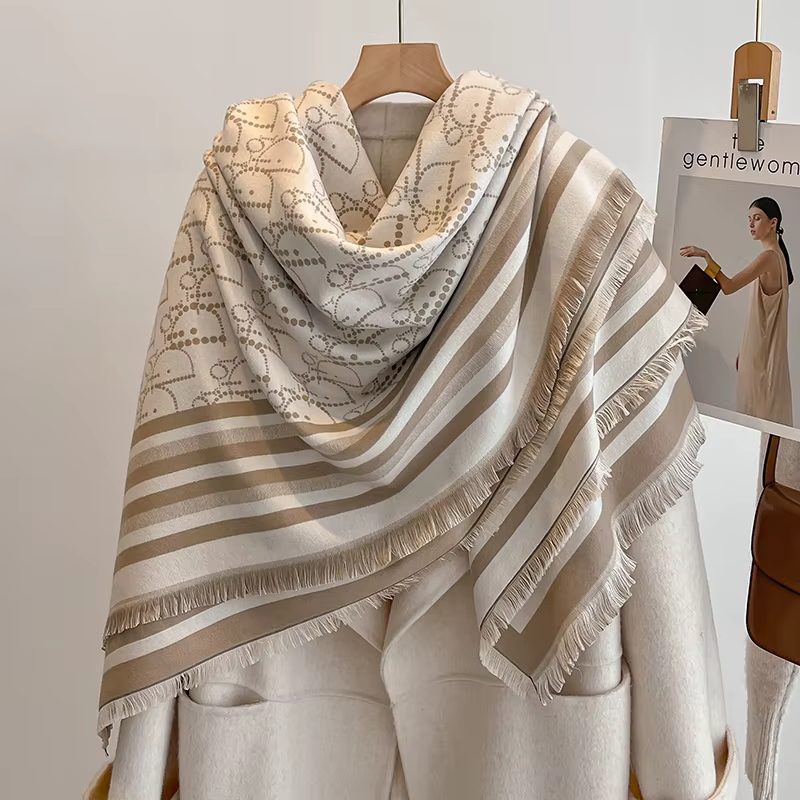 Écharpe au Design rayé élégant