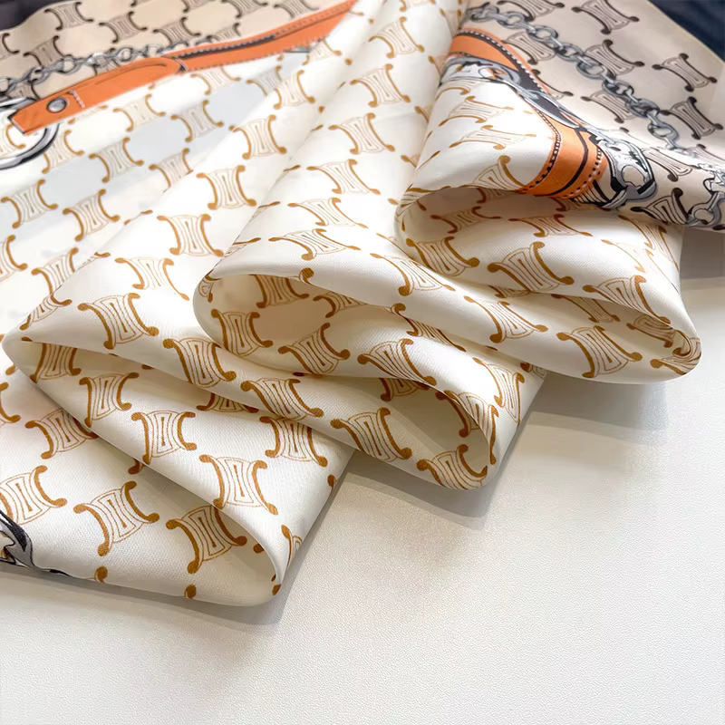Petit foulard carré, foulard en soie