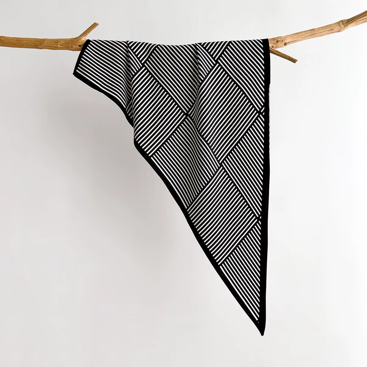 Foulard triangulaire rétro pour femme