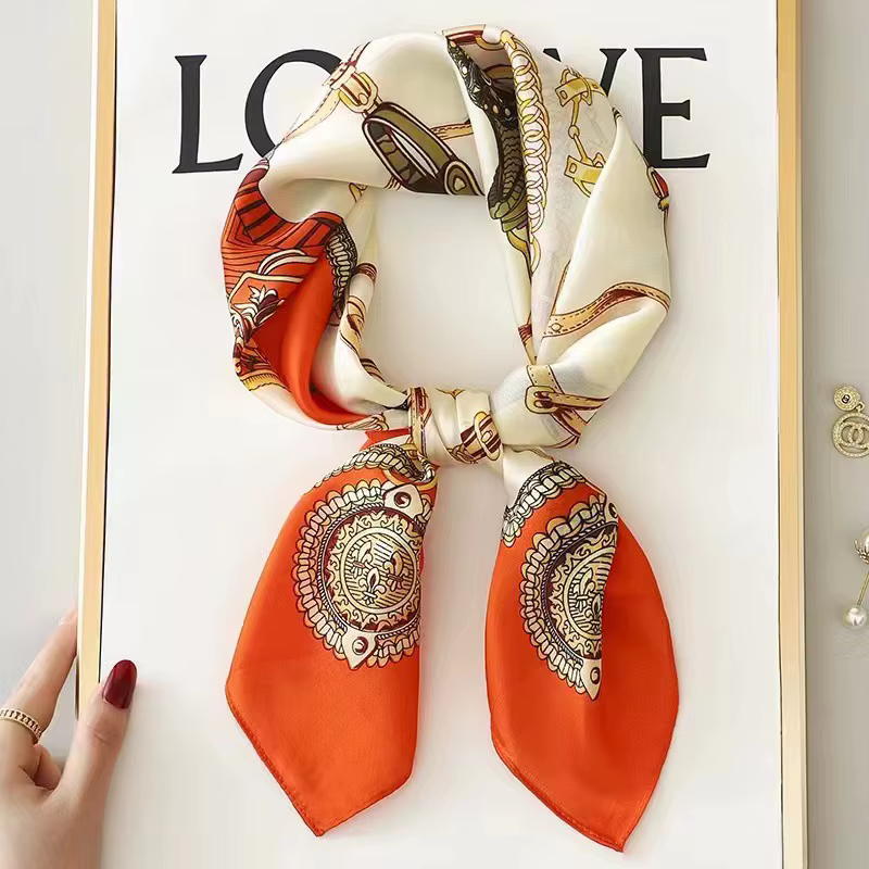Foulard carré imprimé de luxe pour femmes