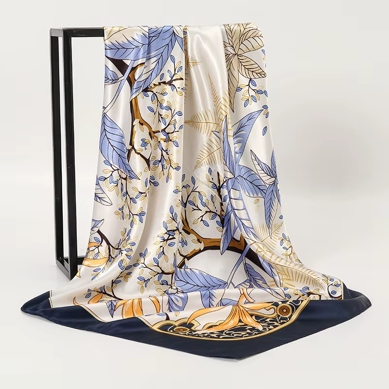 Foulard carré en soie pour femmes