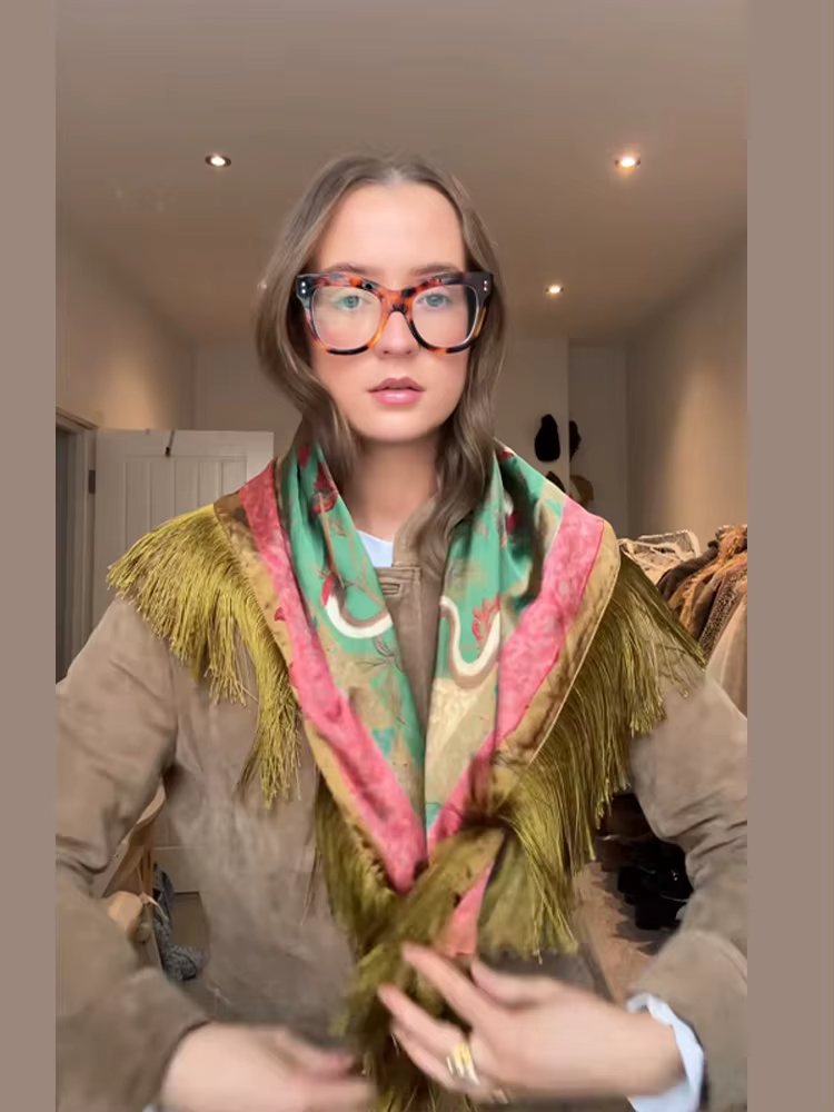 Cardigan en jacquard à panneaux et pompons pour femme