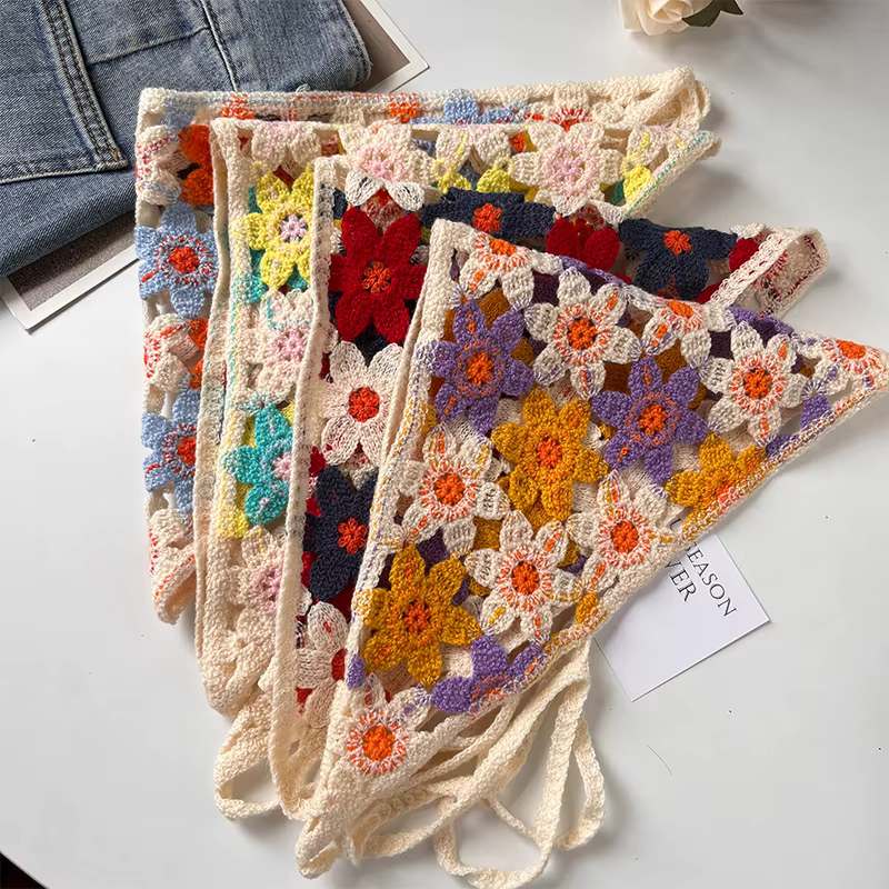 Foulard triangulaire pour femme