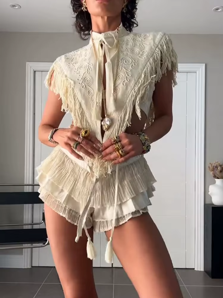 Écharpe Cape Vintage Femme Broderie Florale Franges Col Montant Nœud à Nouer Sans Manches Dos Creux Bordure à Pompons Style Bohème