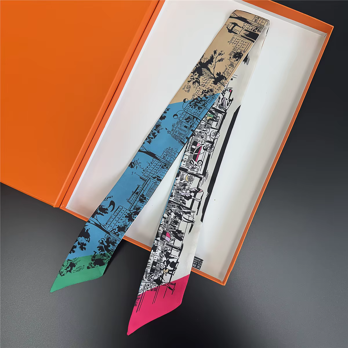 2026 Foulard en soie de luxe pour femme