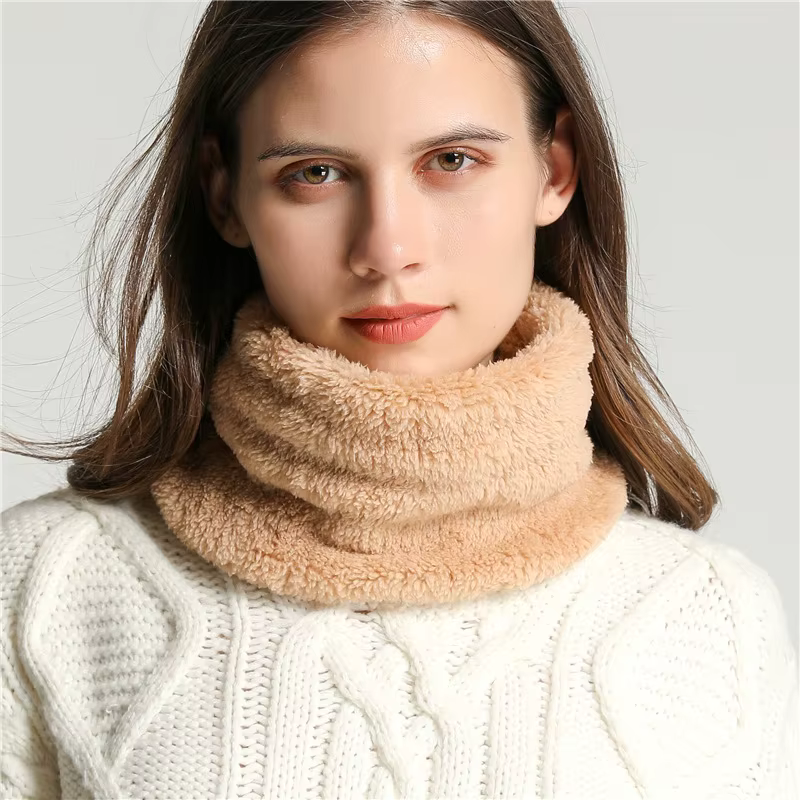 Nouveau chaud cou plus