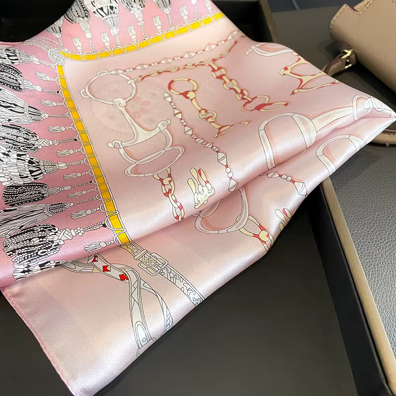 Écharpe 100% pure soie de mûrier de couleur rose – Foulard léger pour cheveux à tête carrée de 21 pouces pour femmes