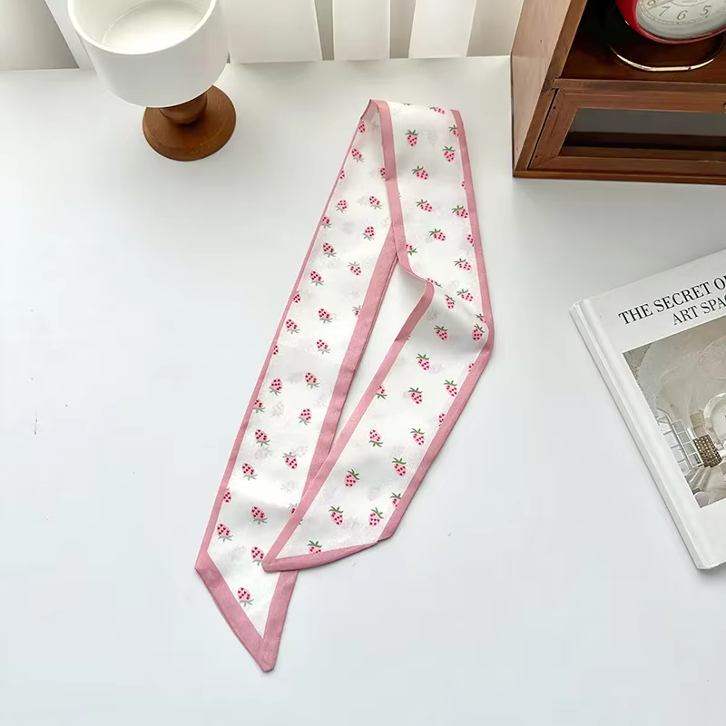 Petit foulard en soie pour femmes