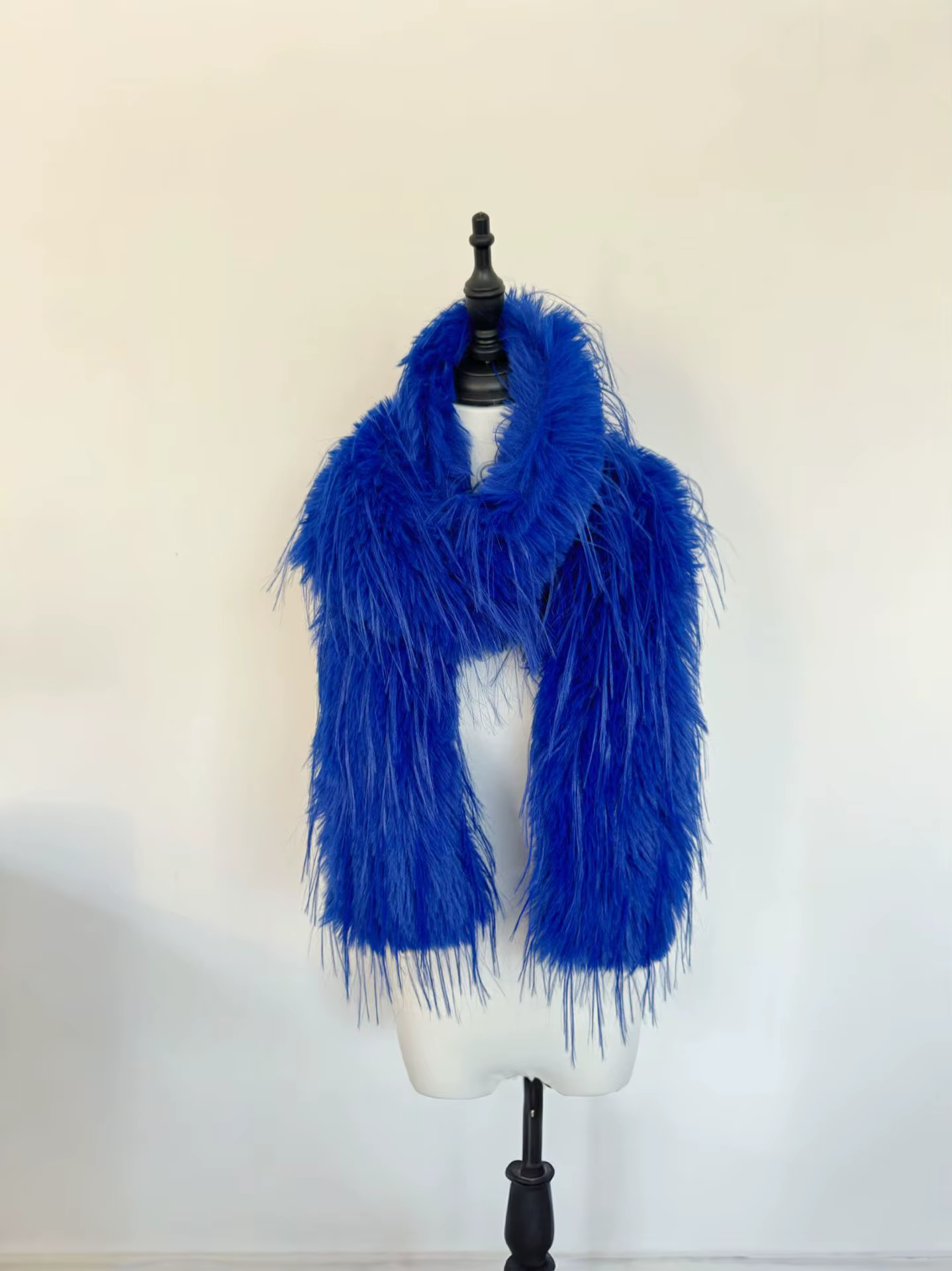 Écharpe pour femme style fausse plume de dinde