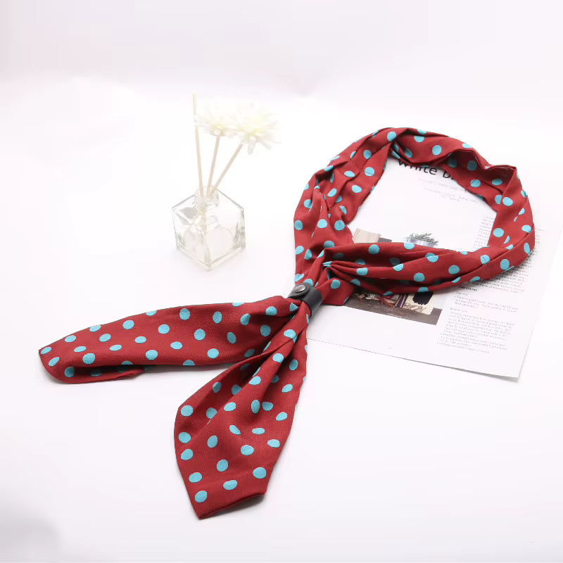 Foulard carré en soie blanche pour hommes