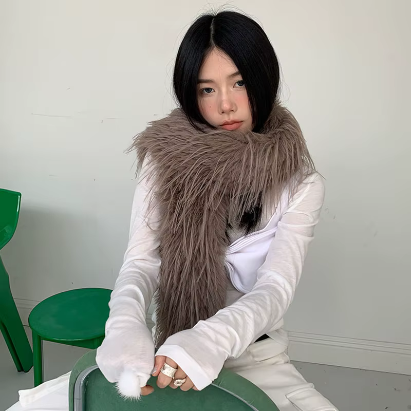 Écharpe à cheveux longs marron