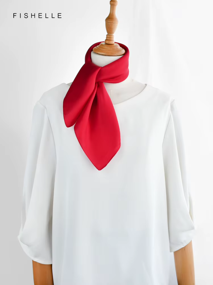 Rouge 100% foulard en soie naturelle petites femmes