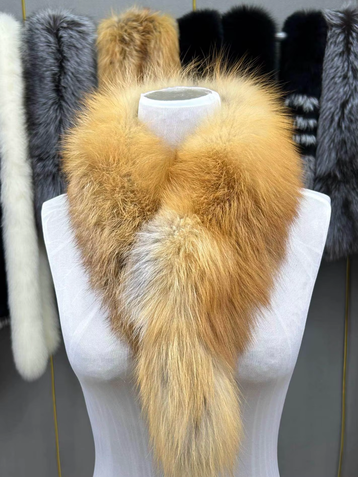 Nouvelle Écharpe de Luxe en Véritable Fourrure de Renard – Élégante