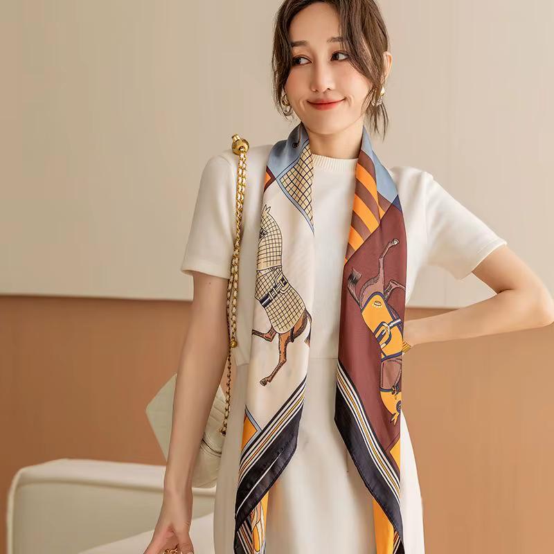 110X110 Li brocart léger luxe foulard en soie femmes modèle chaud nouvelle imitation