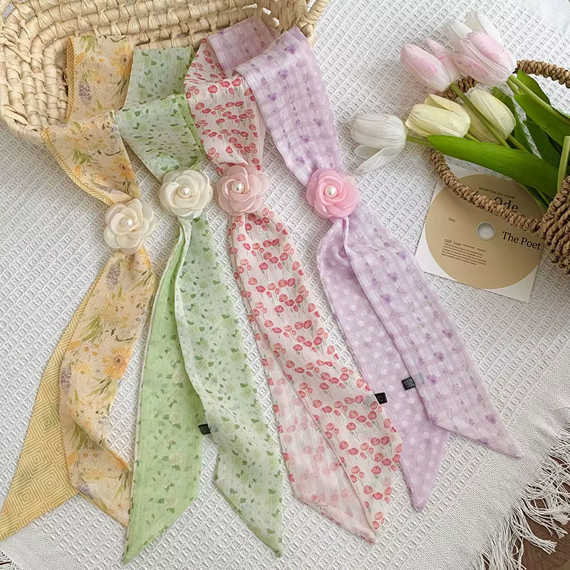 Écharpe longue détachable avec accents roses ; pour femmes