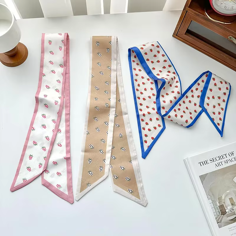 Petit foulard en soie pour femmes