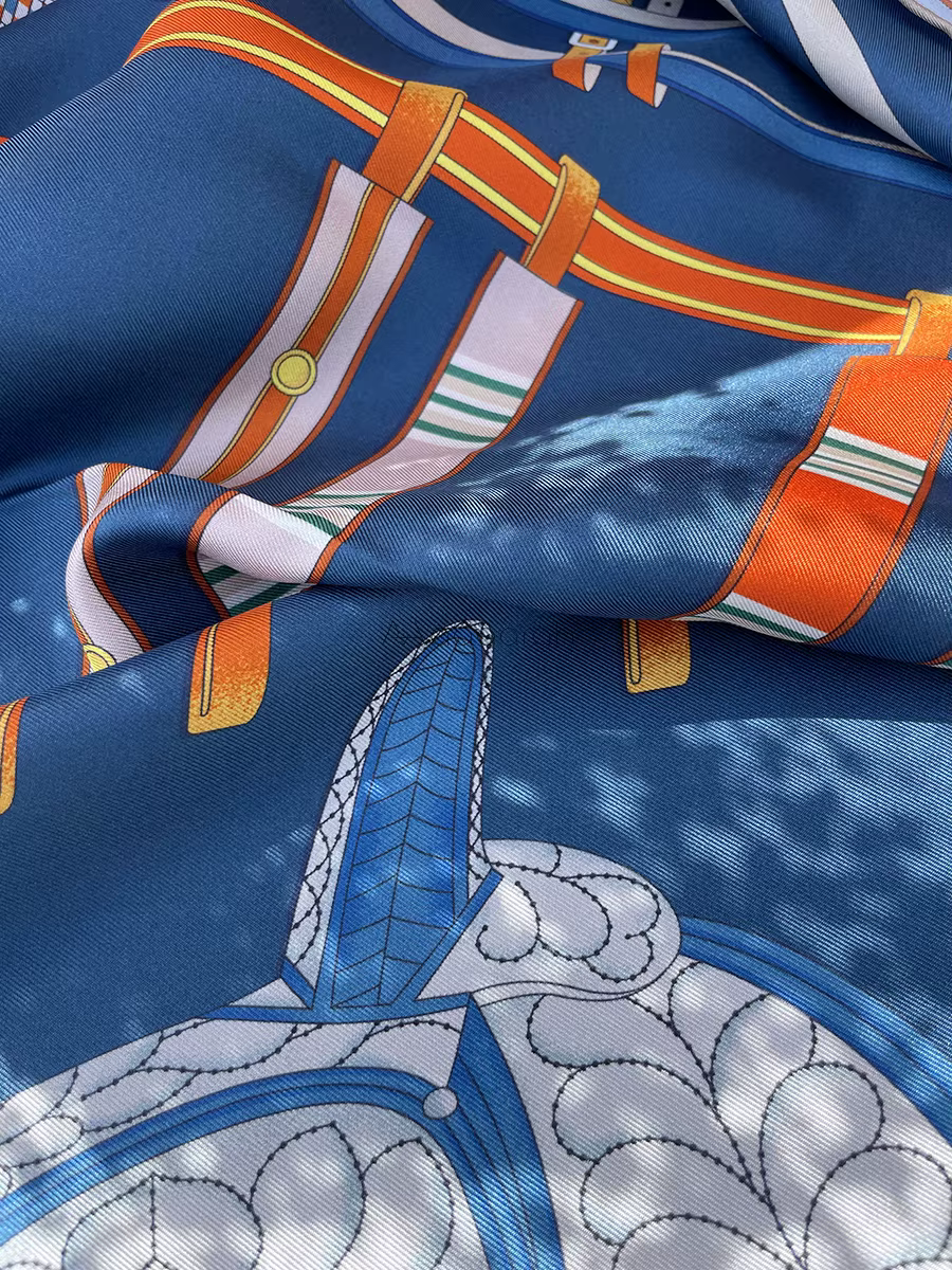 Foulard carré en soie 90CM