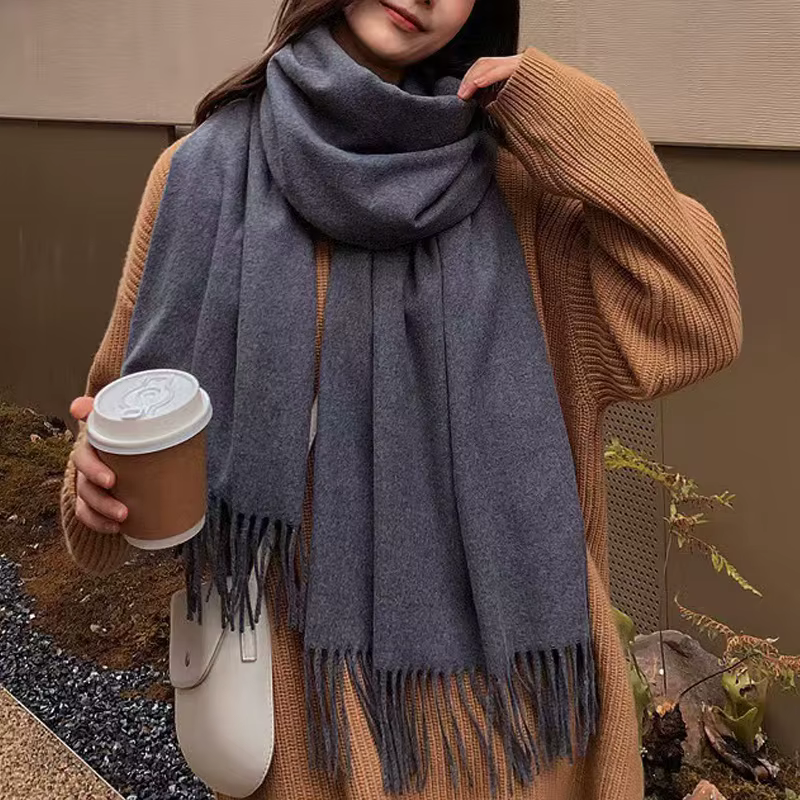 Écharpe blanche à pompons pour femme! Châle épais et chaud