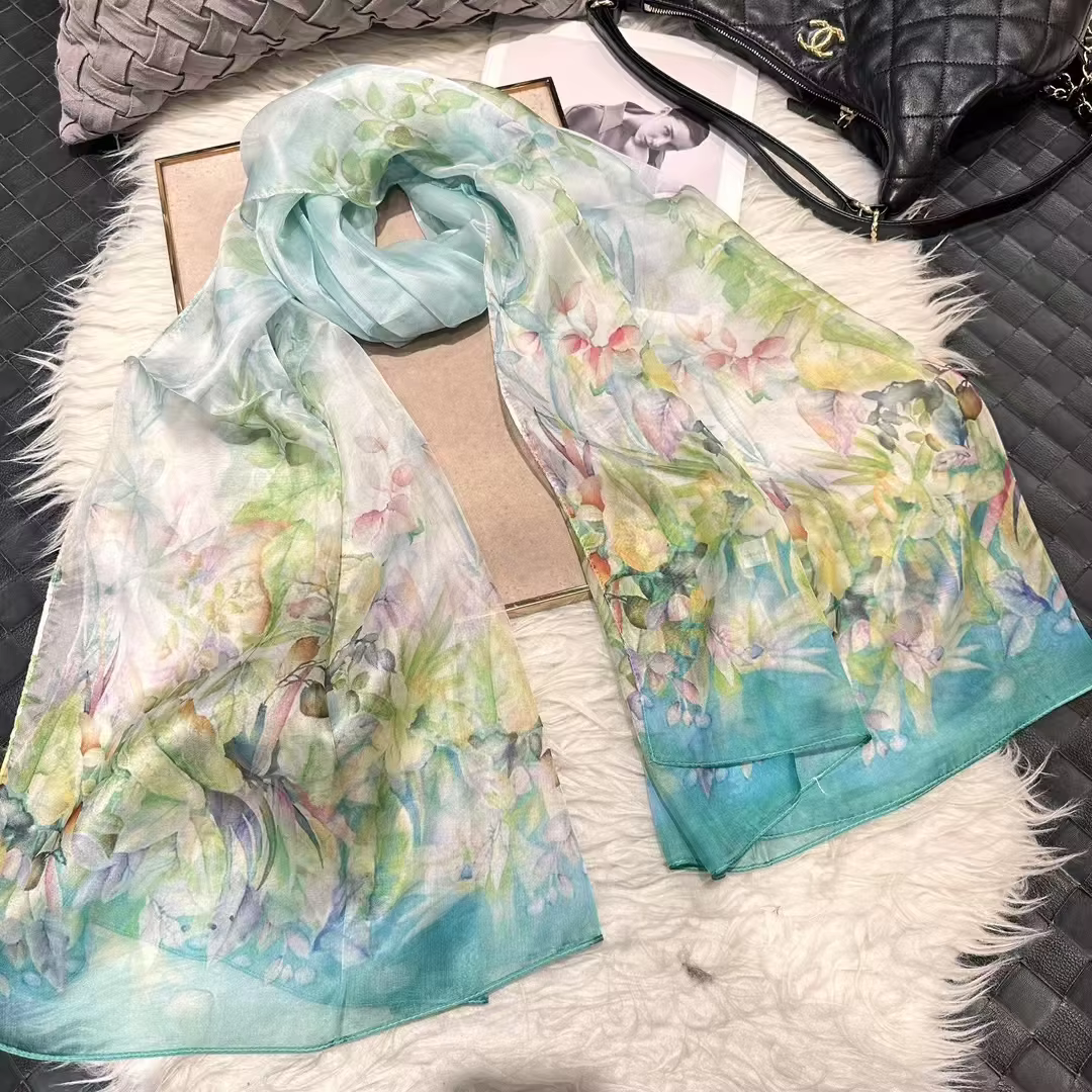 Écharpe longue en mousseline de soie pour femme