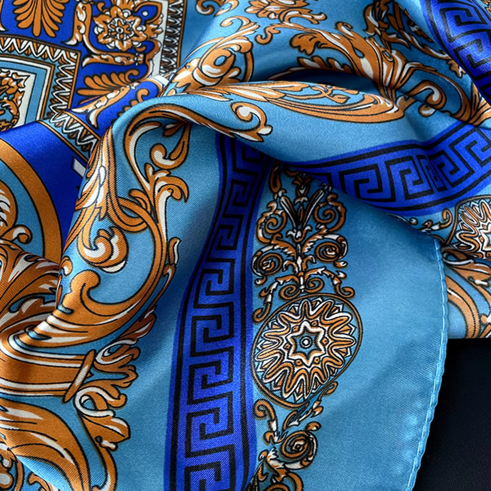 Nouveau Foulard Carré en Soie Imprimé Floral Style Bohème de Luxe Unisexe
