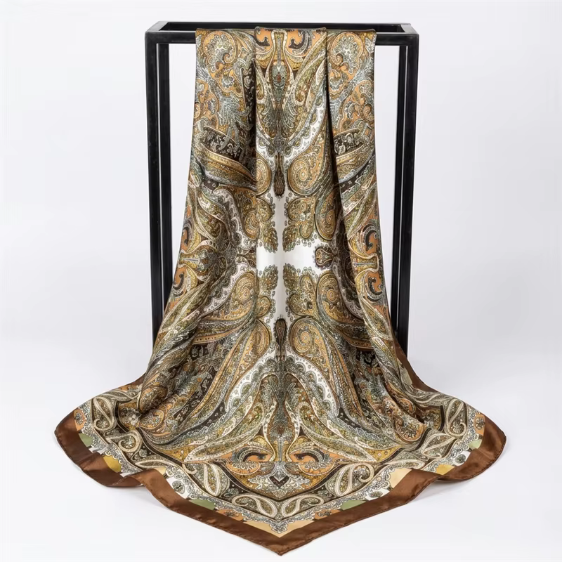 Foulard carré en Satin de soie pour femmes